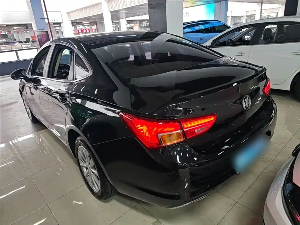 Buick Verano 2017 Sedan 20T DCT Leading фото 5