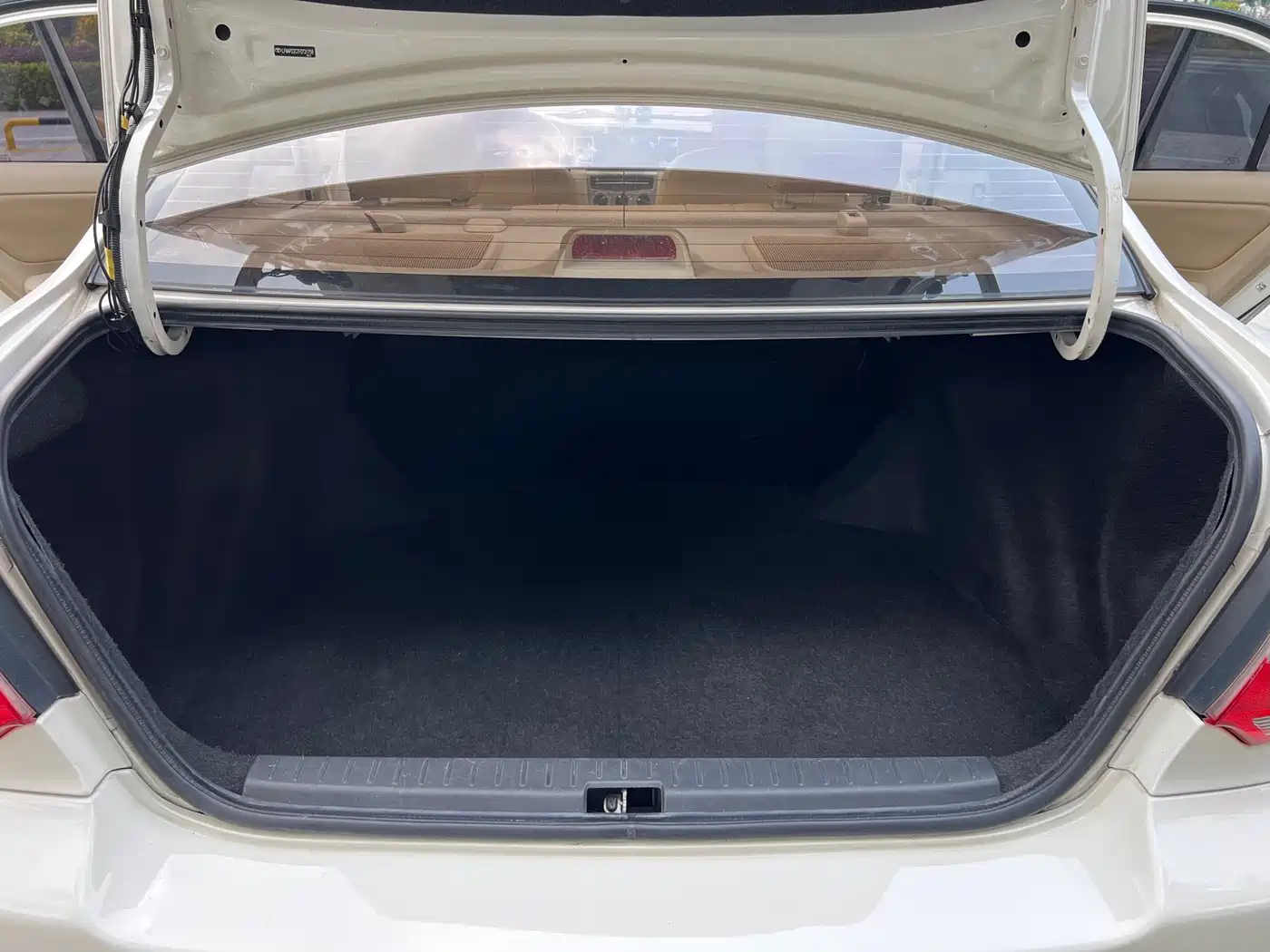 Toyota Corolla 2013 1.6L Automatic Excellence Edition фото 9