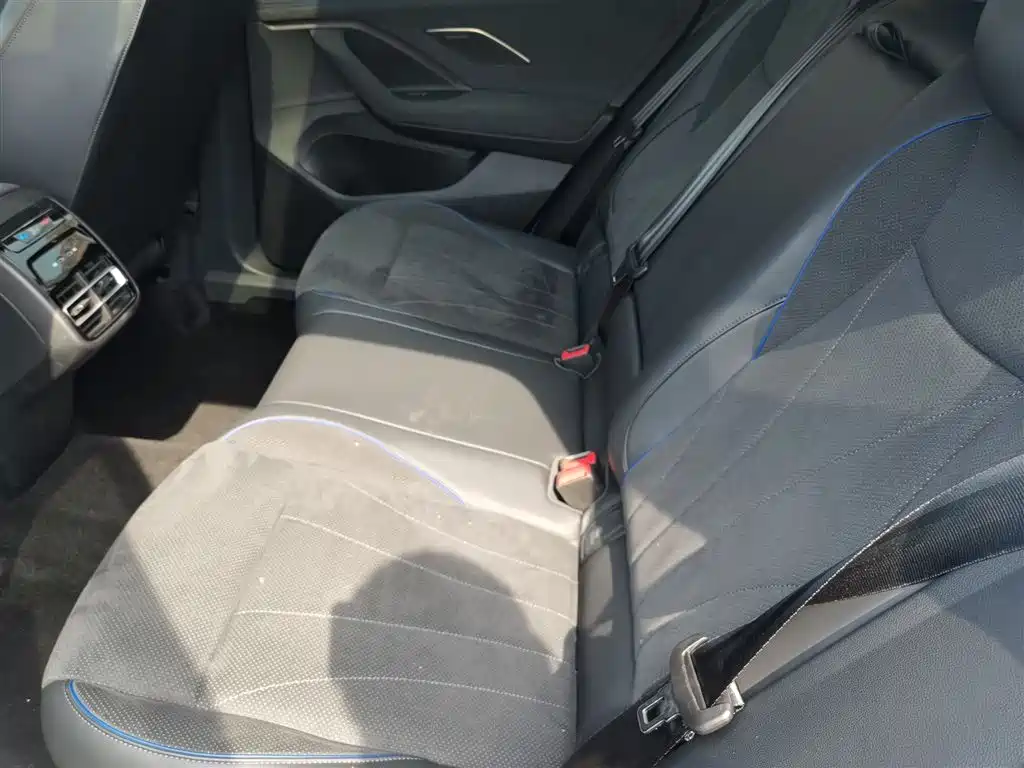 Volkswagen Tiguan L 2024 PRO 380TSI 4WD R-Line Premium Edition фото 17