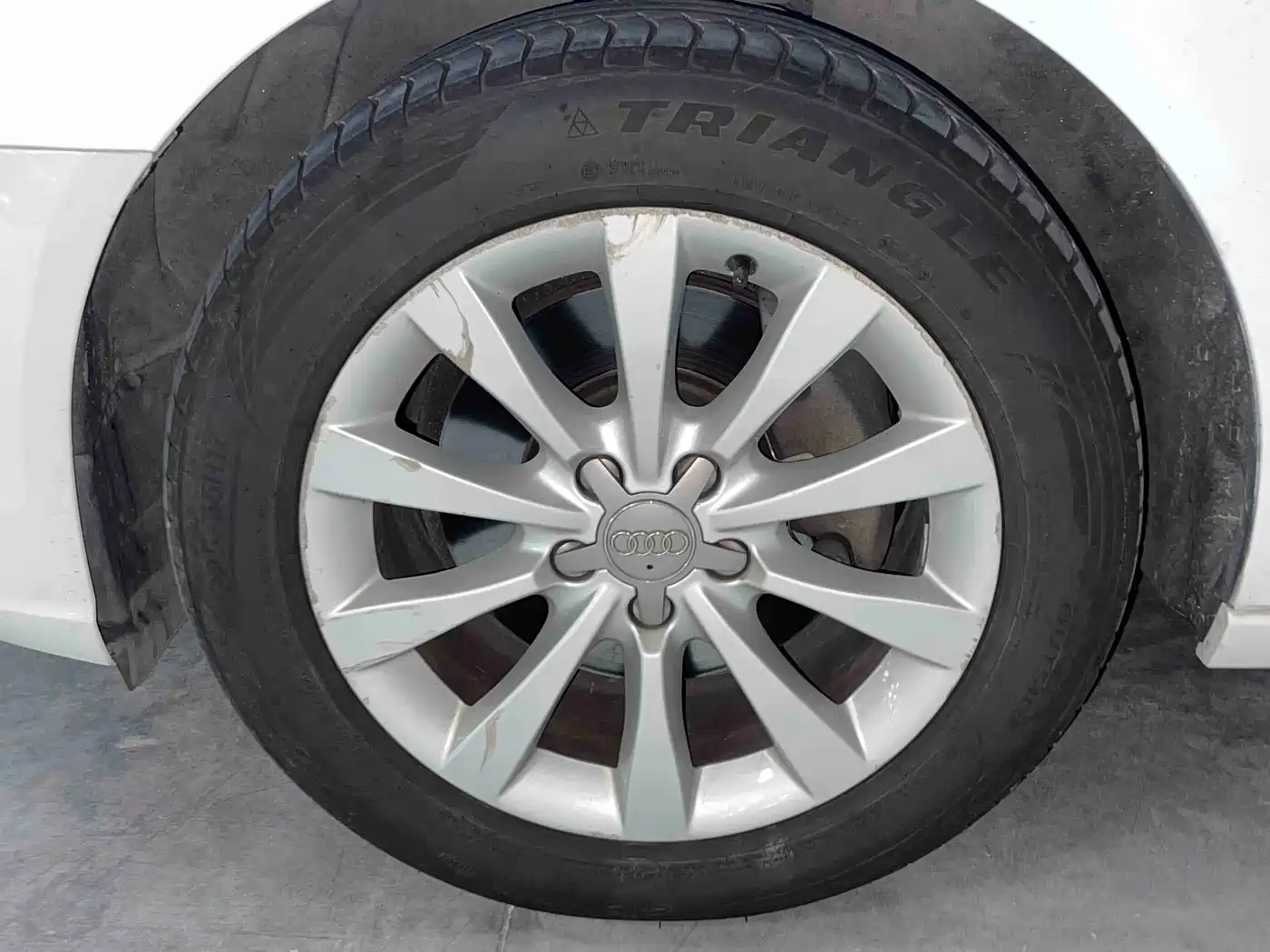 Audi A6L 2014 TFSI Standard фото 3