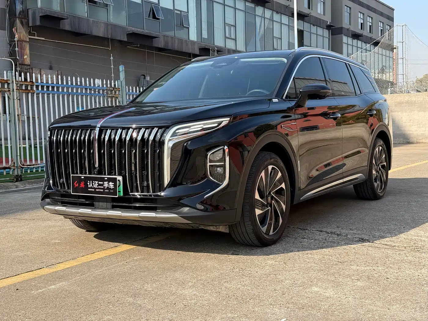 Hongqi HS7 PHEV 2024 2.0T PHEV 4WD Flagship Edition 6-seater