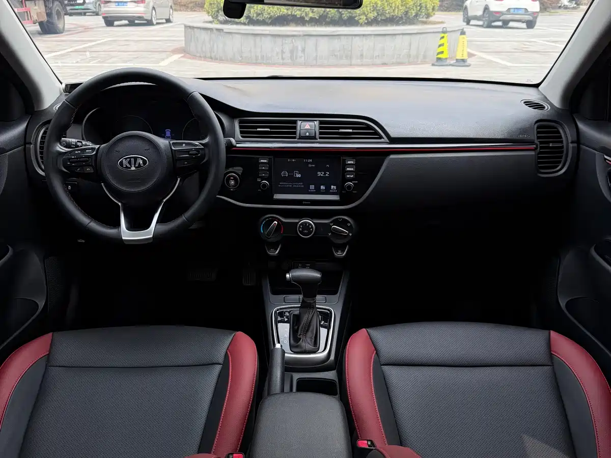 Kia KX CROSS 2019 1.6L Automatic Smart Sunroof Edition China VI фото 2