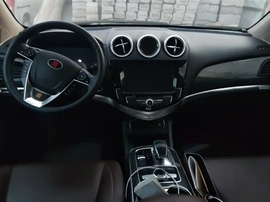 BYD Tang New Energy 2015 2.0T 4WD Flagship фото 12