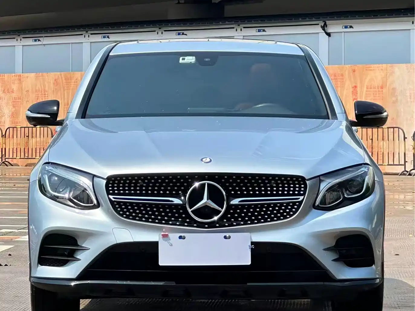 Mercedes-Benz GLC Coupe 2017 GLC 200 4MATIC Coupe SUV фото 2