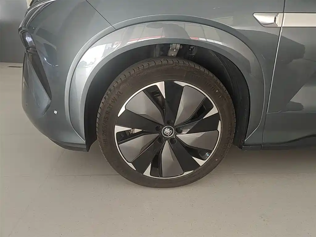BYD Tang L 2025 DM 175KM Drone Player Edition фото 23
