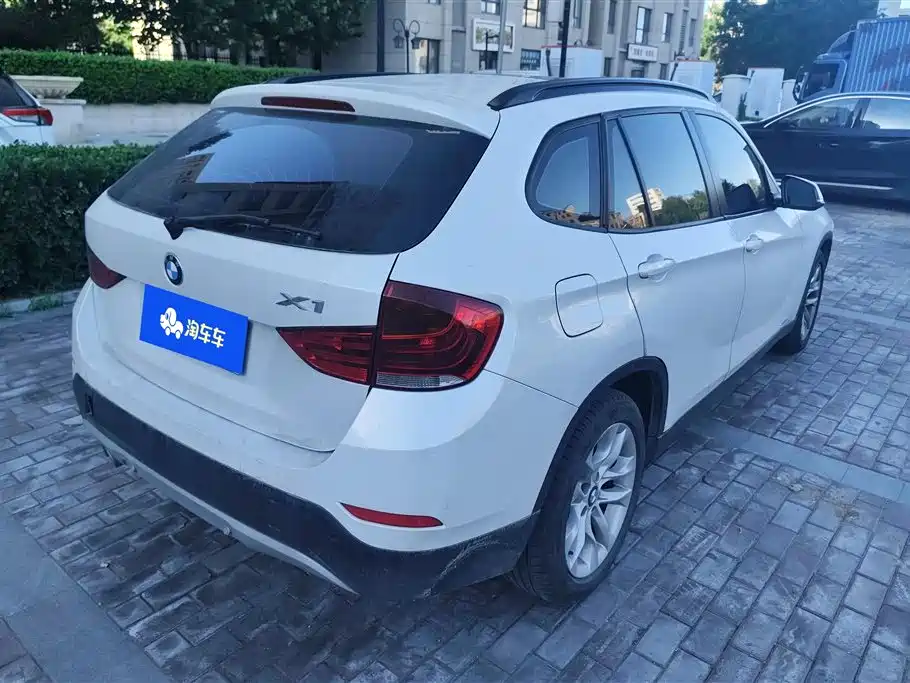 BMW X1 2015 Model sDrive18i Fashion Advanced Edition фото 3