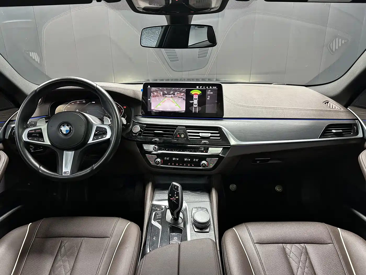 BMW 5 Series 2022 Facelift 530Li Leading M Sport Package фото 8