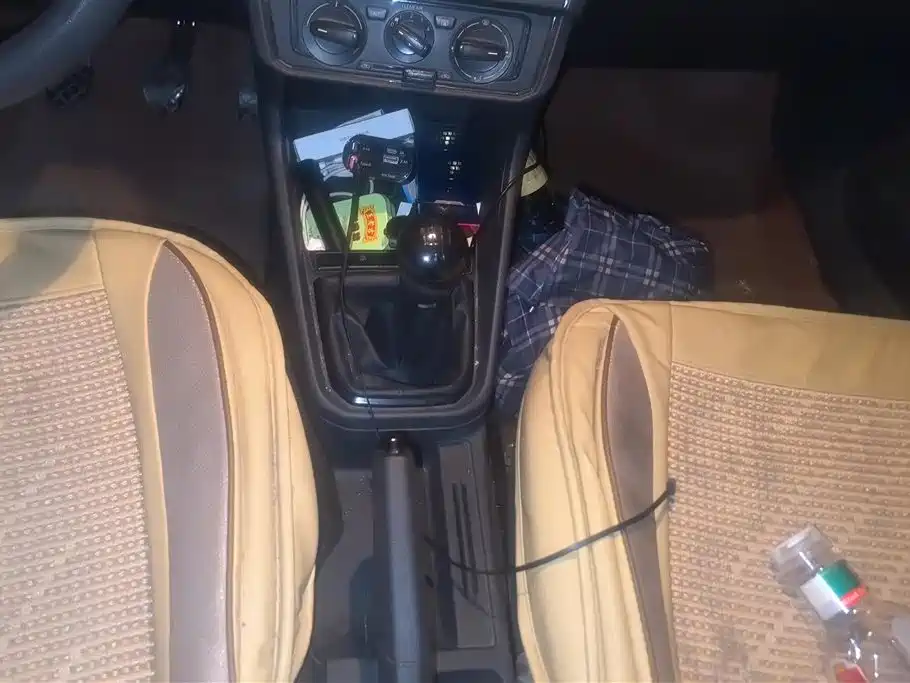 Volkswagen Santana 2018 1.5L Manual Trend Edition фото 16