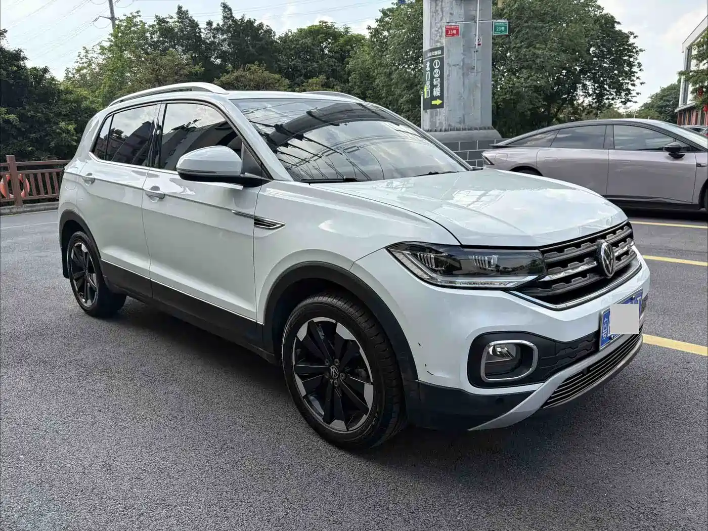 Volkswagen Tanying 2021 1.5L Automatic Smart Connect Edition фото 3
