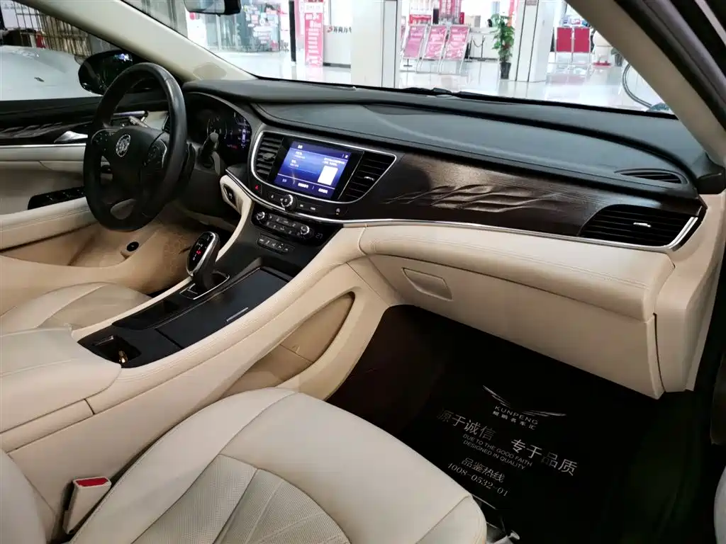 BUICK LACROSSE