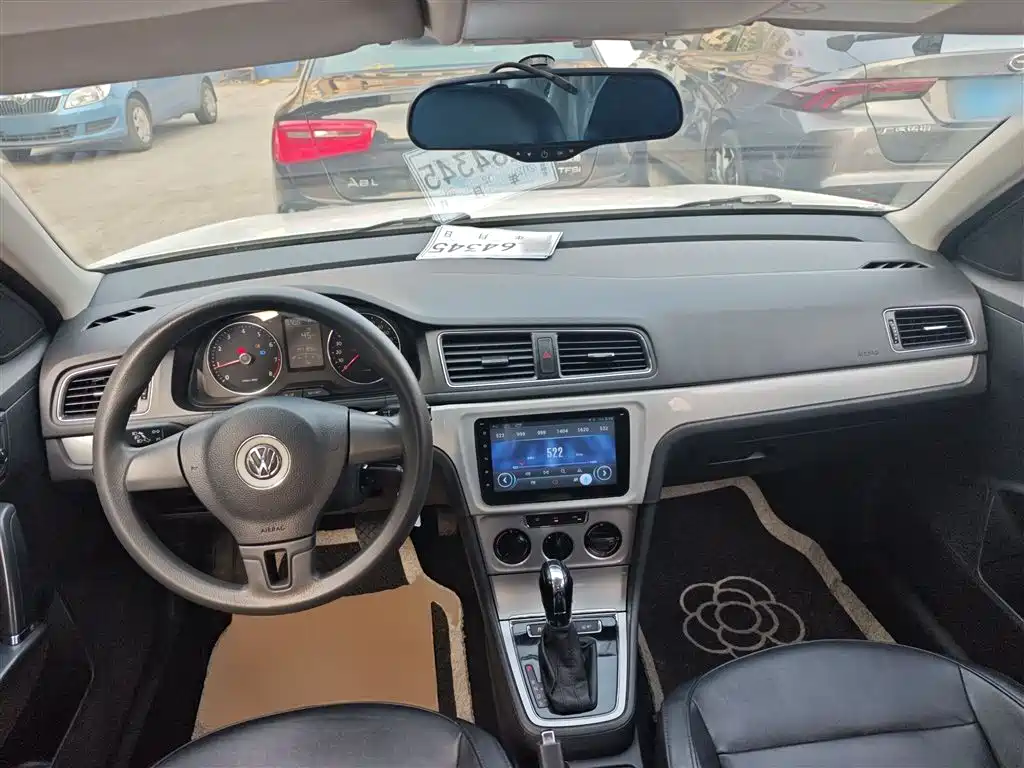 Volkswagen Lavida Tour 2013 1.6L Automatic Comfort фото 10
