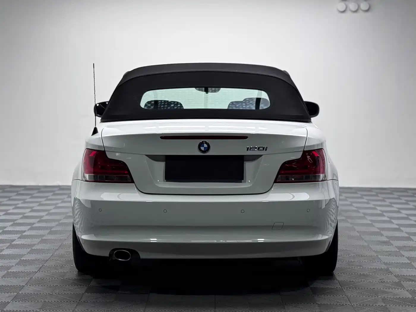 BMW 1 Series (Import) 2011 120i Convertible фото 6