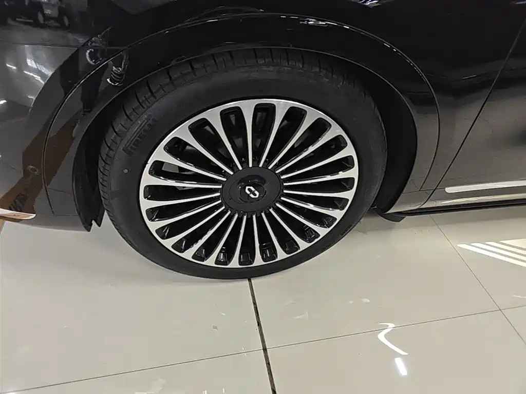 AITO Wenjie AITO M9 2025 Extended Range Ultra 52kWh 6-Seater фото 25
