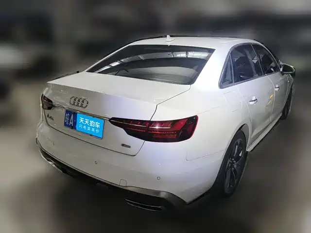 Audi A4L 2022 40 TFSI Fashion Dynamic — фото 2