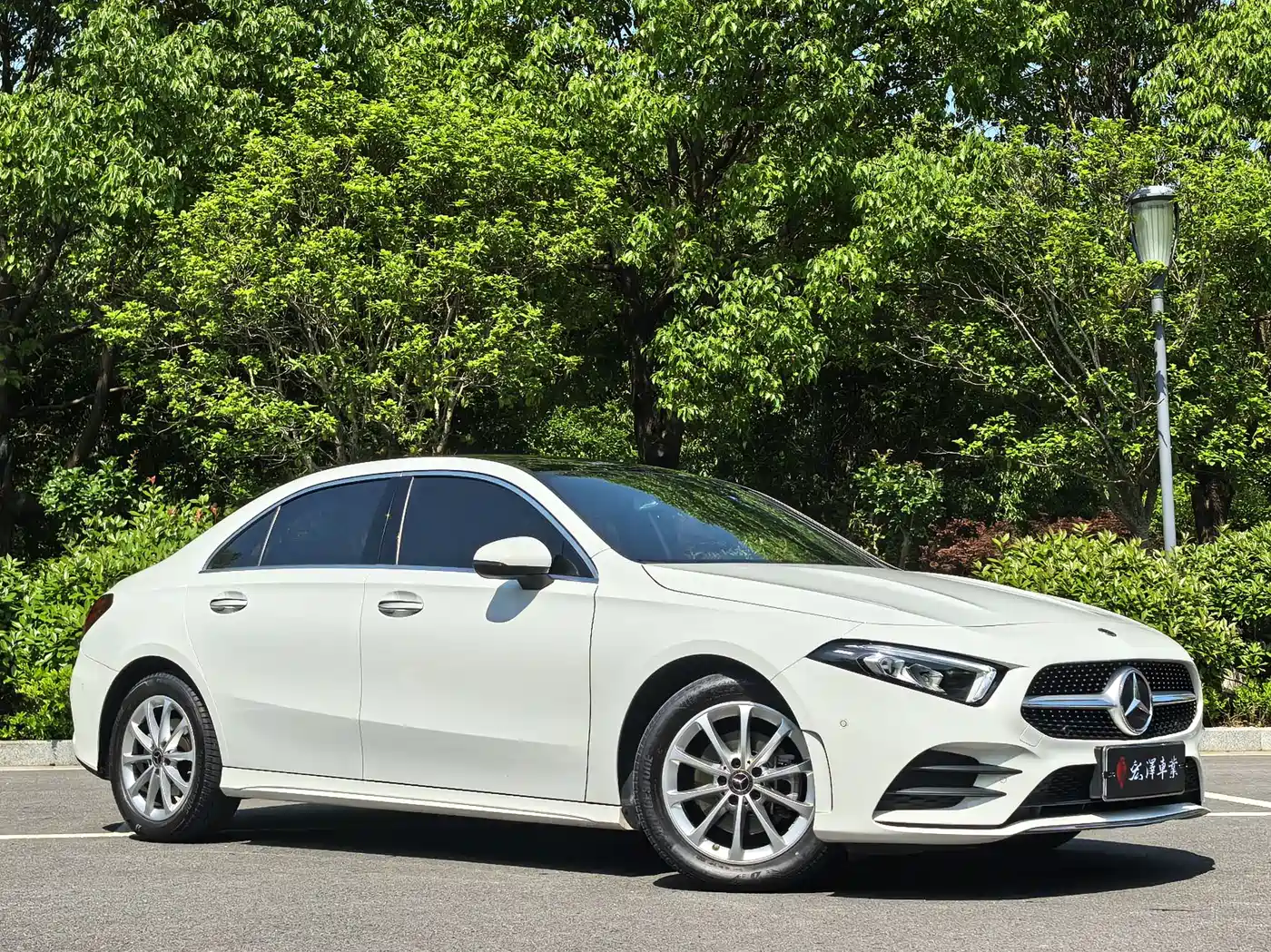 Mercedes-Benz A-Class 2021 A 200 L Sport Sedan Fashion Edition фото 3