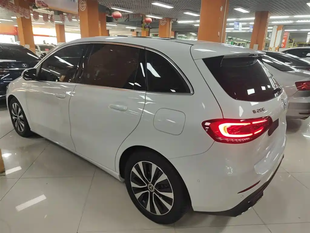 MERCEDES-BENZ CLASS B