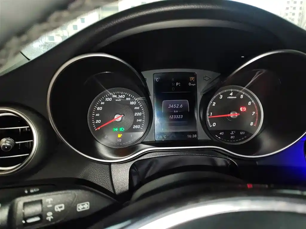 Mercedes-Benz C-Class (Import) 2015 C 200 Estate фото 8