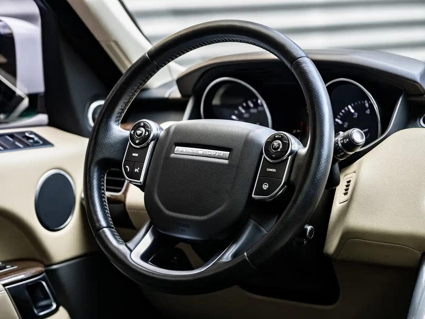Land Rover Range Rover Sport фото 13