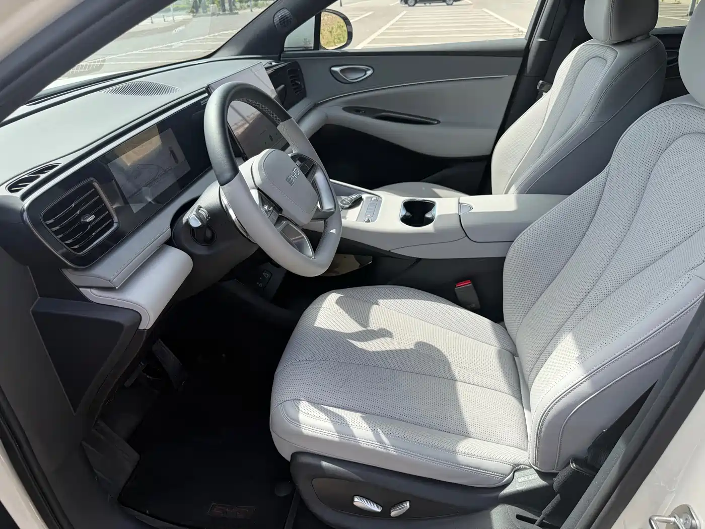 BYD Sealion 06 New Energy 2025 DM-i 170 Pilot Pro Edition фото 8
