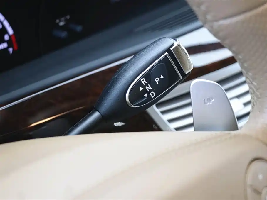 Mercedes-Benz S-Class AMG 2010 AMG S 65 фото 14