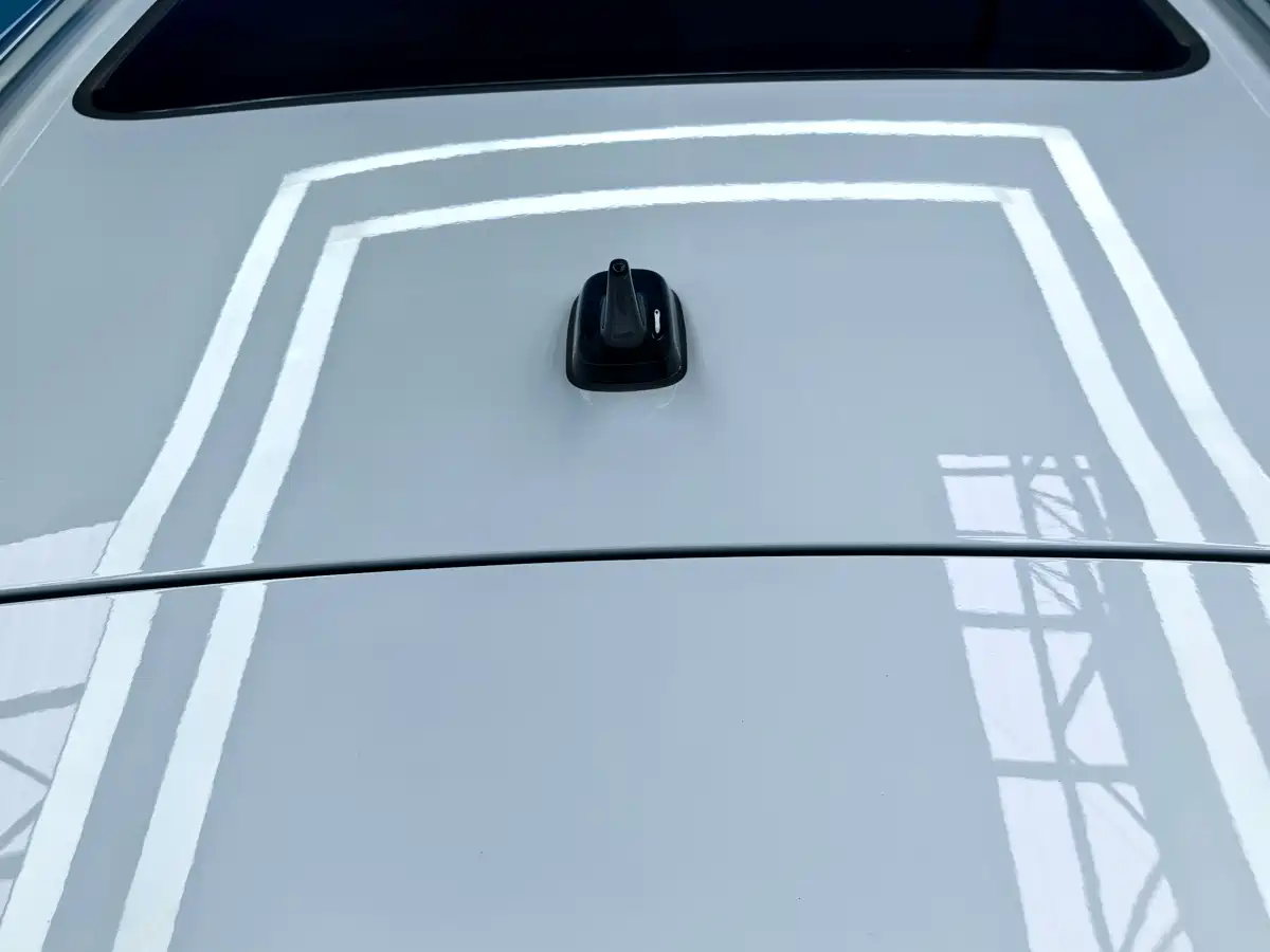 VOLKSWAGEN T-ROC EXPLORING SONGS