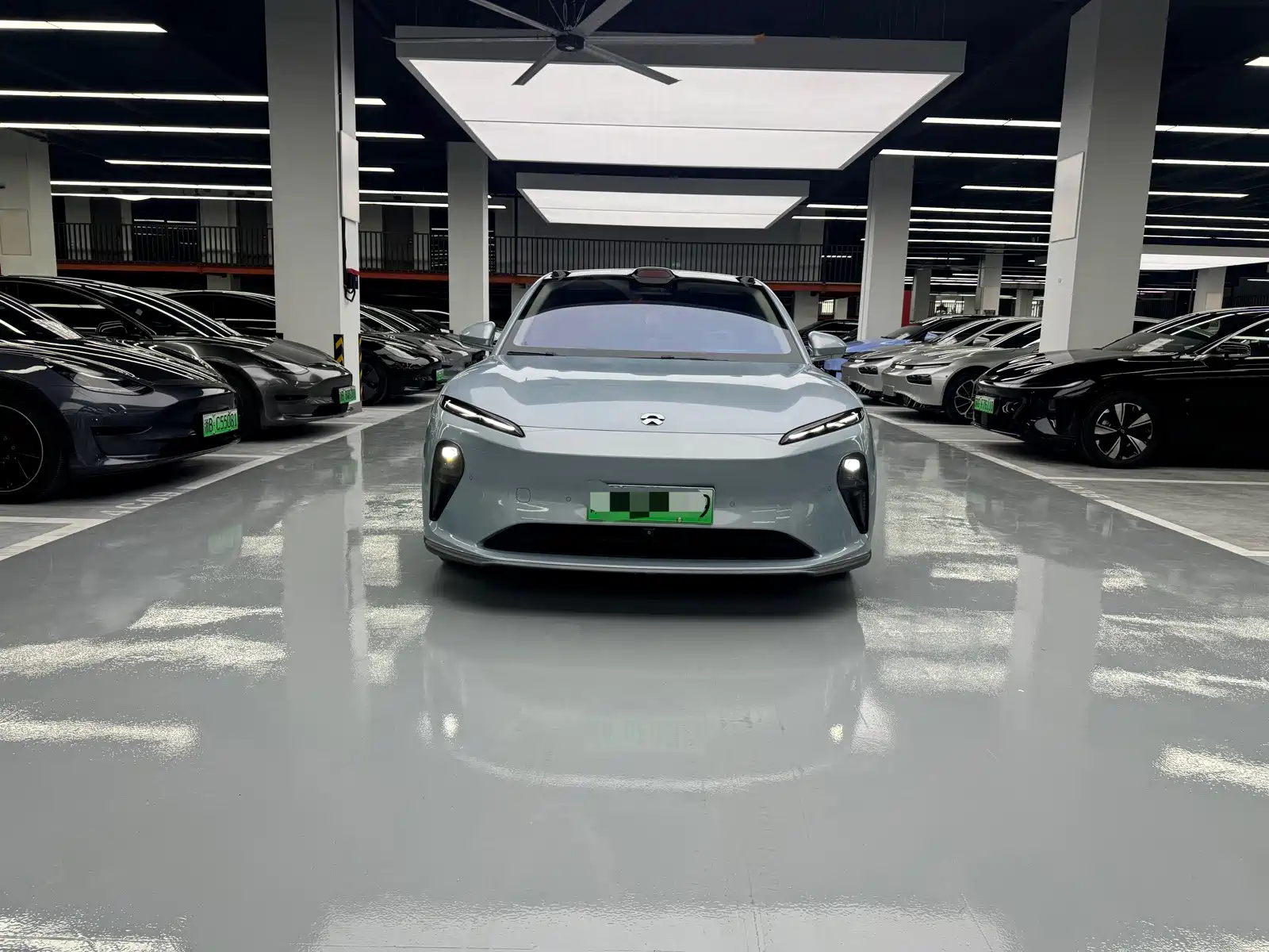 Фото 2 - NIO ET5