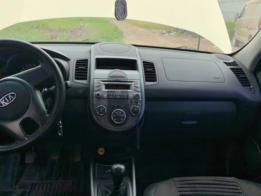 Kia Soul 2014 2013 1.6L MT GL