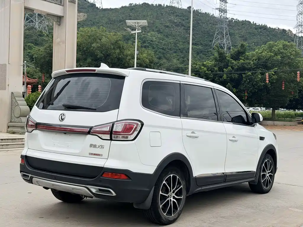 Dongfeng Fengxing Jingyi X6 2018 2017 Joy Series 1.5T Manual Luxury