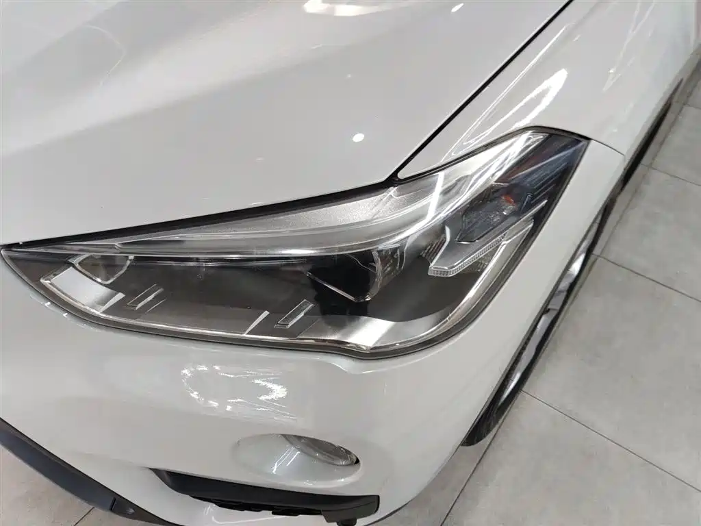 BMW X1 2016 sDrive18Li Premium Model фото 24