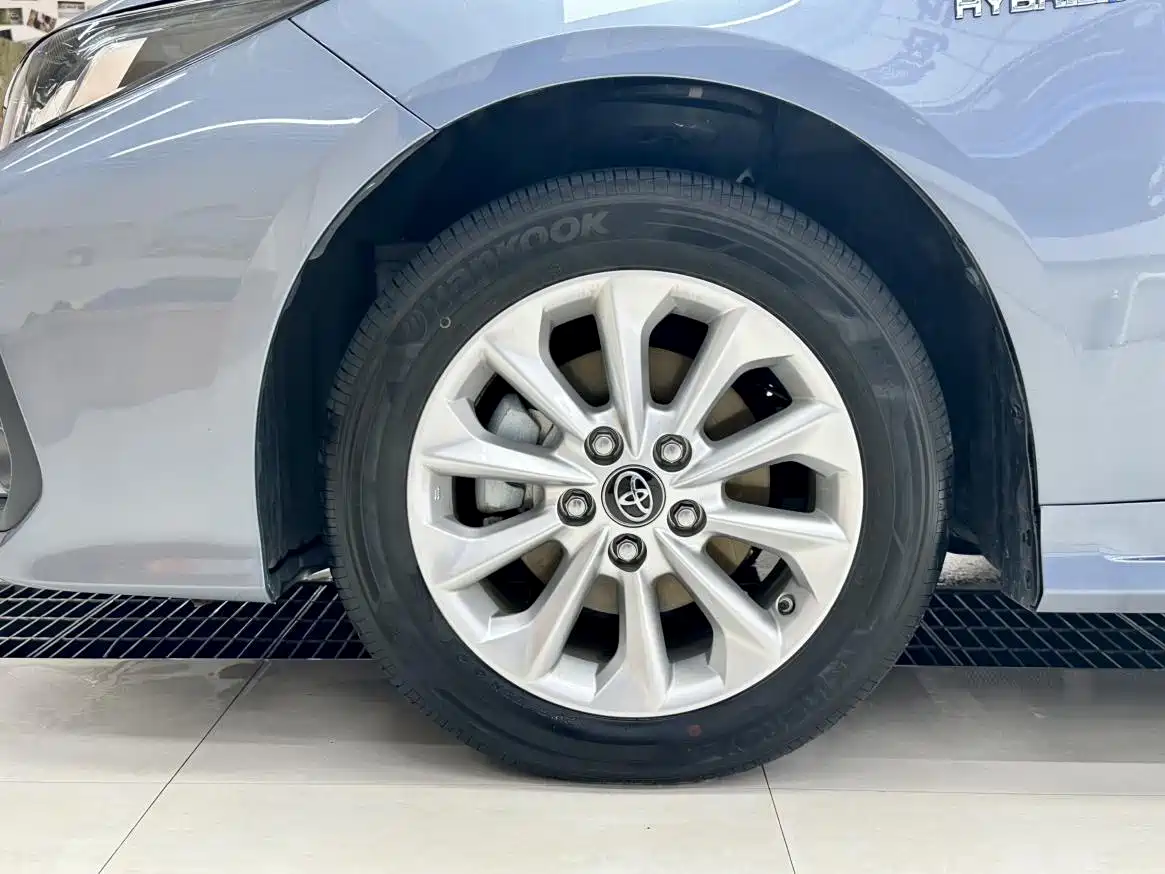 Toyota Corolla 2023 1.8L Smart Hybrid Dual Engine Pioneer Edition фото 7