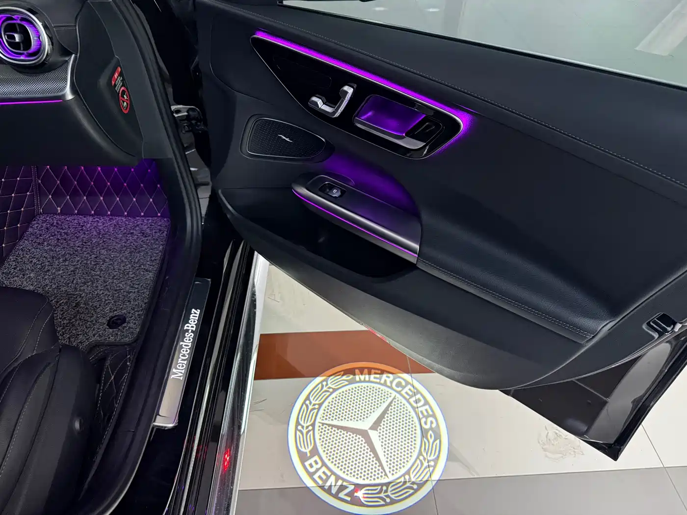 Mercedes-Benz C-Class 2023 Facelift II C 260 L Sport Edition фото 12