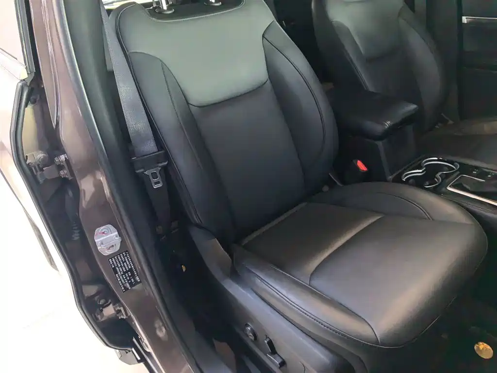 Jeep Commander 2020 2018 2.0T 4WD Ultimate Version China V