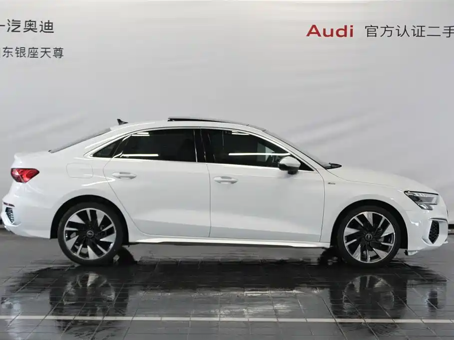 Audi A3 2024 Model A3L Limousine 35 TFSI Fashion Sport фото 4