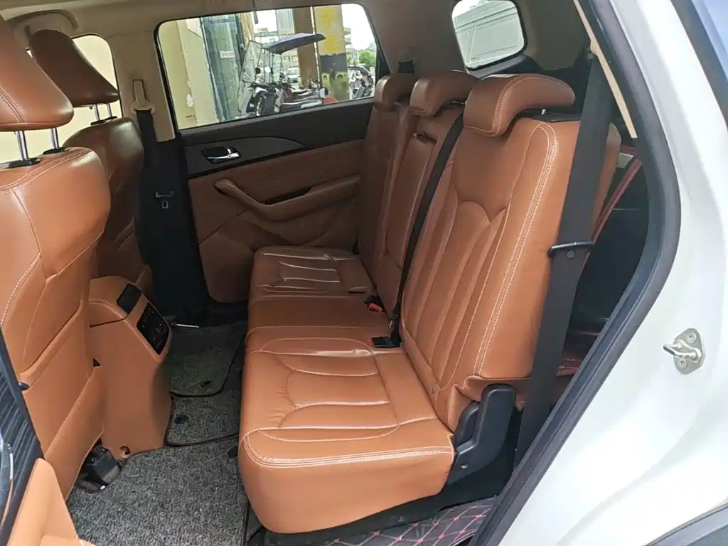 BAIC Huansu S7 2018 2018 1.5T Manual Premium