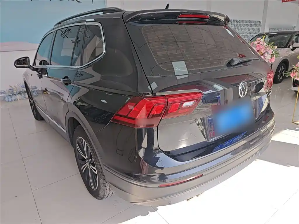 Volkswagen Tiguan L 2021 330TSI Automatic 2WD Comfort фото 23