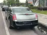 صورة 15 - Chrysler 300C (Import)