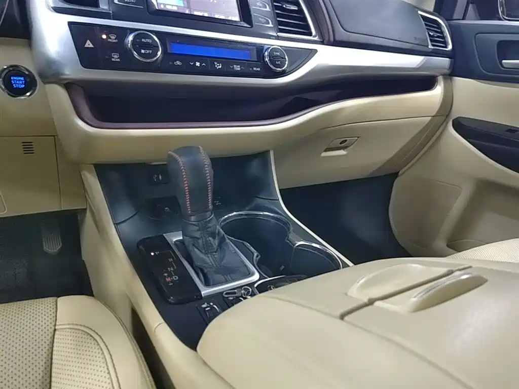 Toyota Highlander 2017 2.0T 4WD Premium 7-Seater фото 14