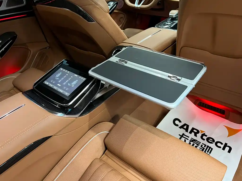  Hongqi Hongqi H9 2025 3.0T 4WD Qi Ling Private Style Edition 4-seater 27