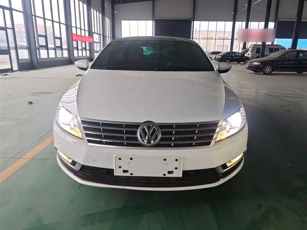 Volkswagen FAW-Volkswagen CC 2016 Model 1.8TSI Luxury фото 3