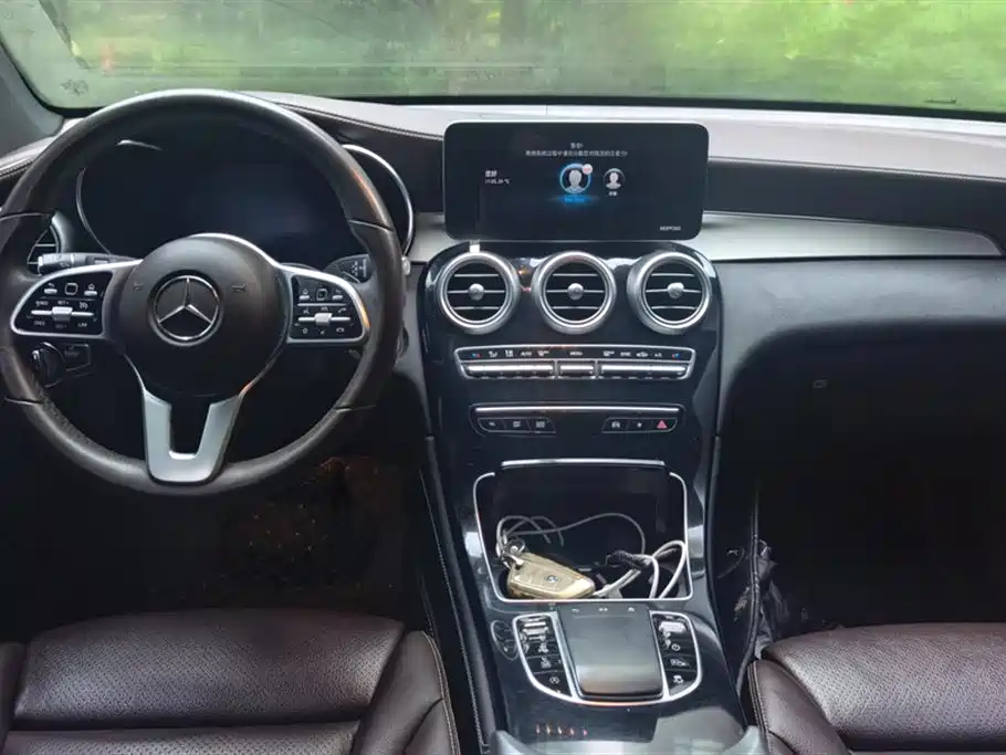 Mercedes-Benz GLC 2021 GLC 260 L 4MATIC Sporty фото 12