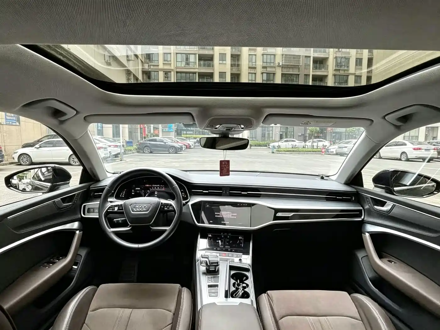 Audi A7L 2024 45TFSI S-line Dream Edition Crystal Package фото 4