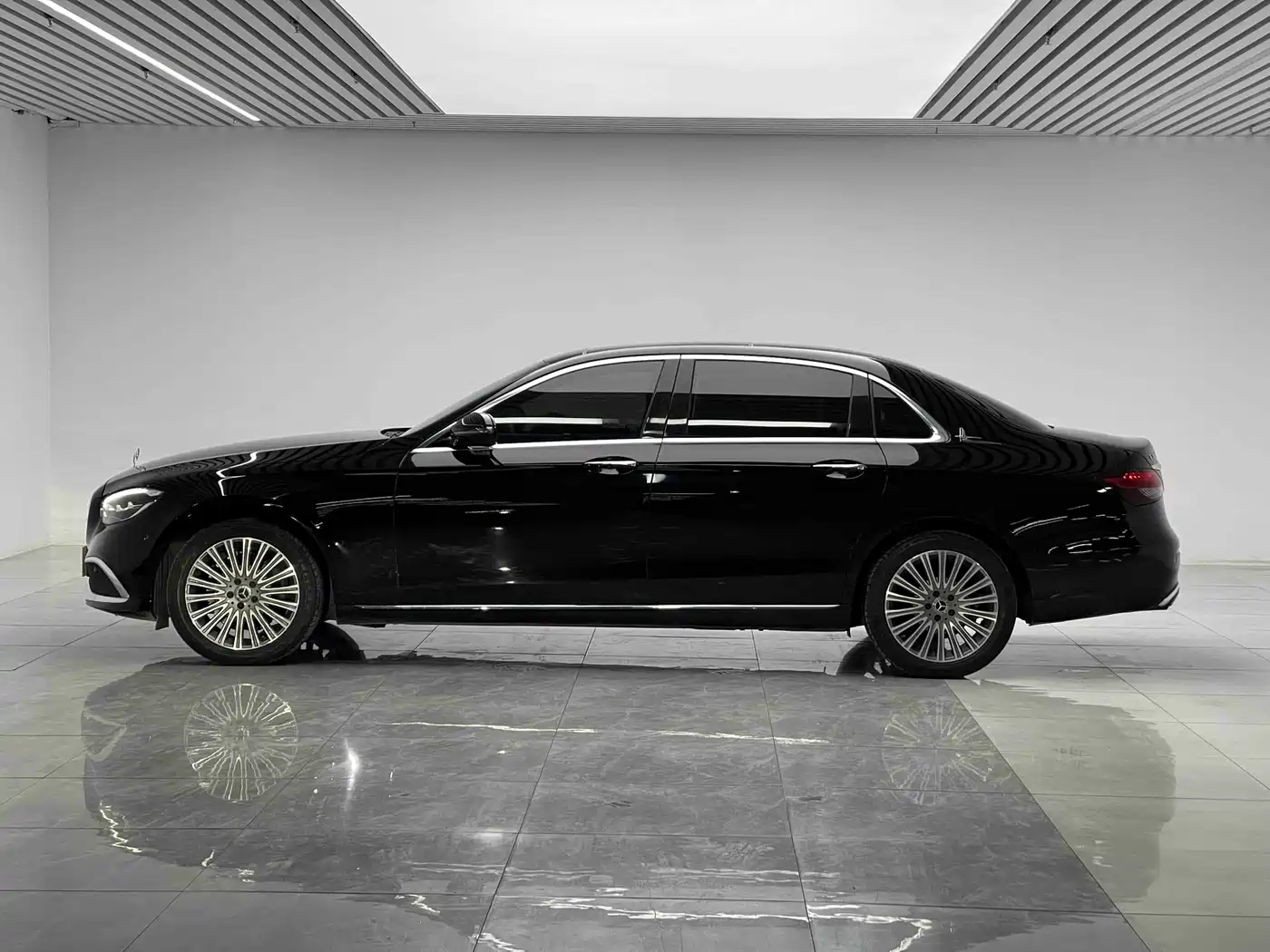 Mercedes-Benz E-Class 2021 Facelift E 300 L Luxury фото 7