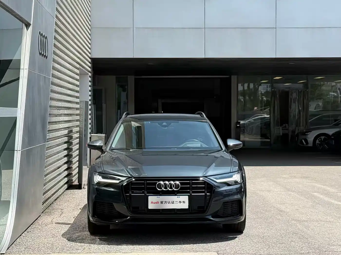 Фото 2 - Audi A6 (Import)