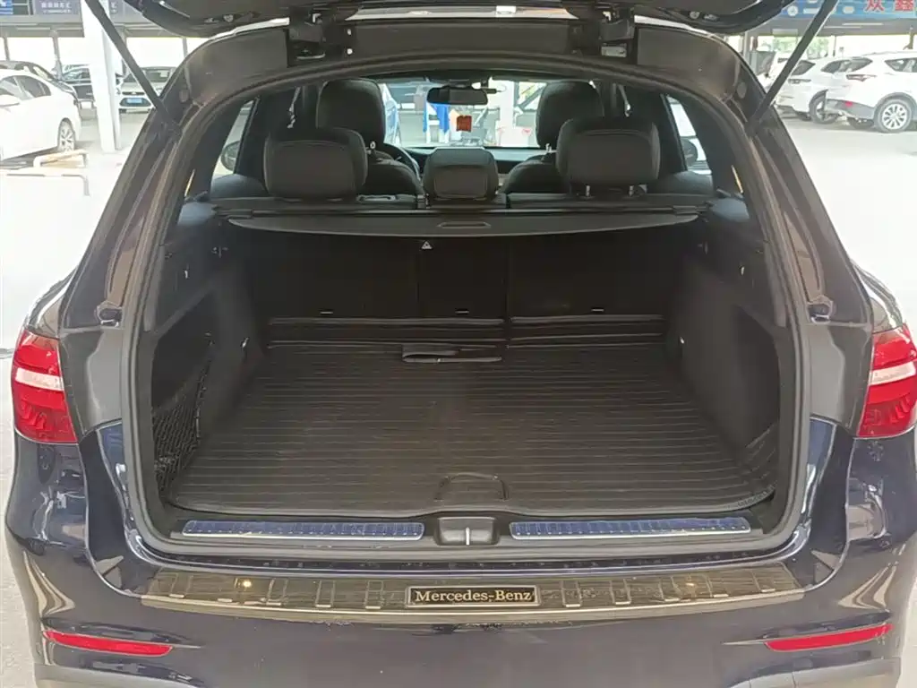 Mercedes-Benz GLC 2018 Facelift GLC 260 4MATIC Dynamic фото 19