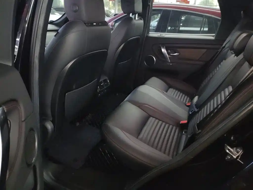 LAND ROVER DISCOVER SPORTS