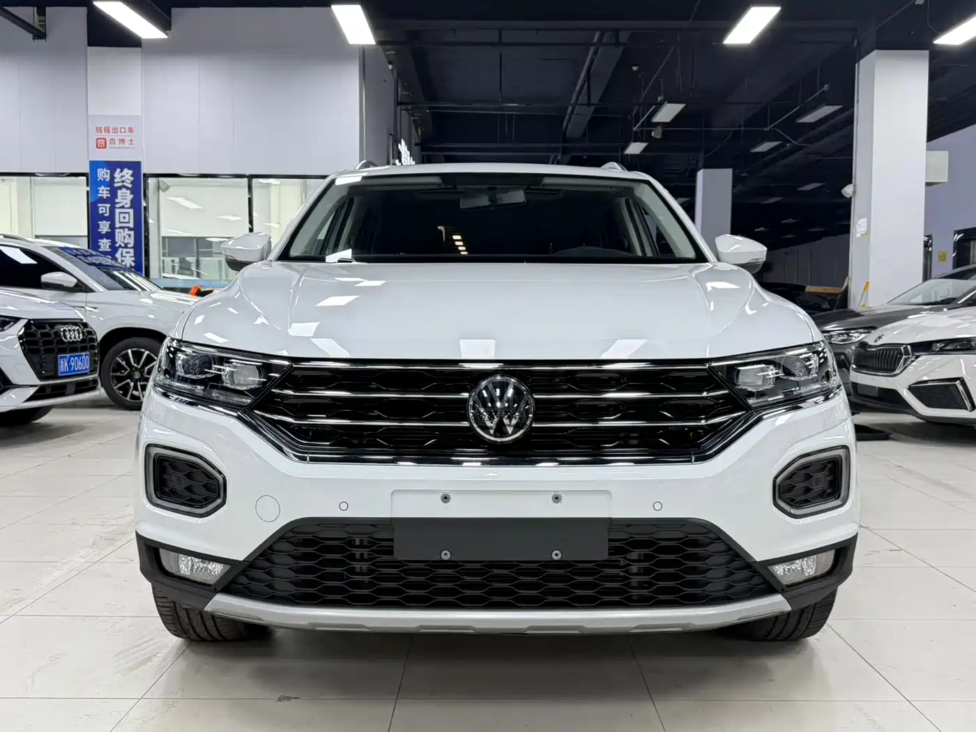 Volkswagen T-ROC 2022 280TSI DSG 2WD Comfort PLUS фото 3