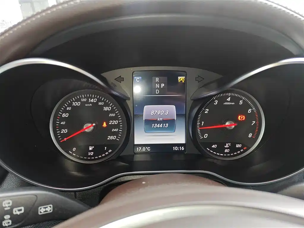 Mercedes-Benz GLC 2019 Facelift GLC 260 L 4MATIC Luxury фото 12