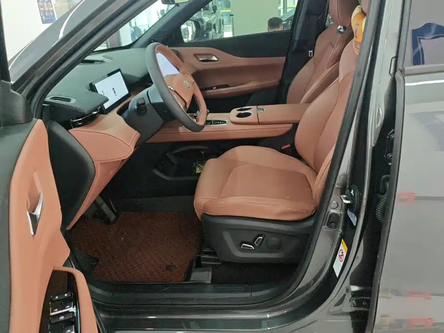 Changan UNI-Z 2024 2025 1.5T Luxury Edition