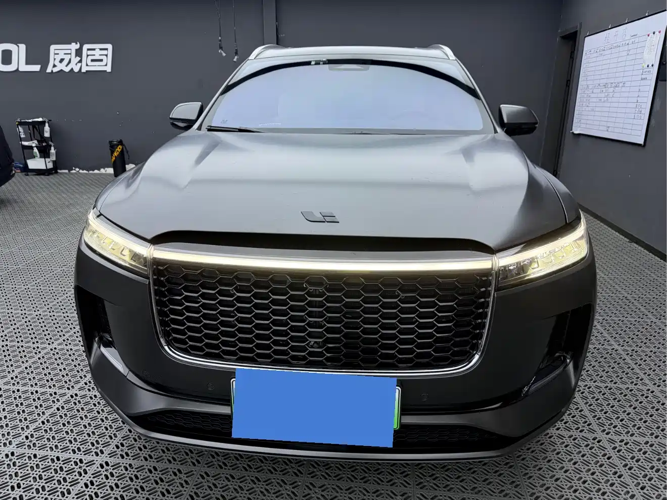 Фото 2 - Li Auto Li ONE