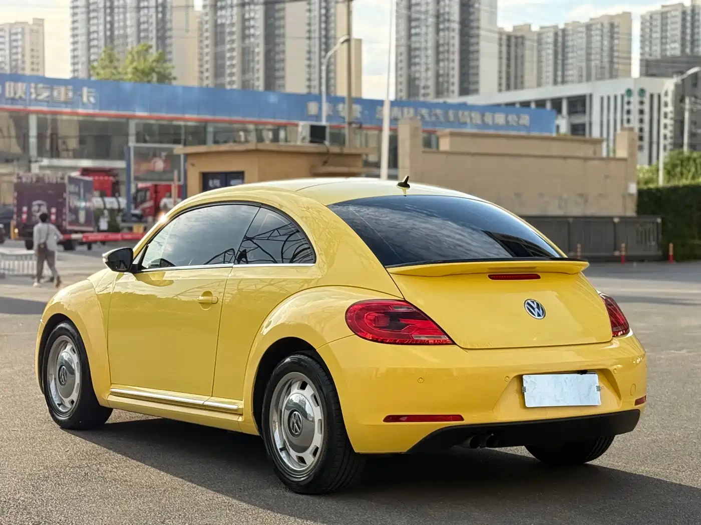 Volkswagen Beetle 2013 1.4TSI Fashion Edition фото 10